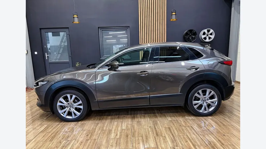 MAZDA CX-30 -