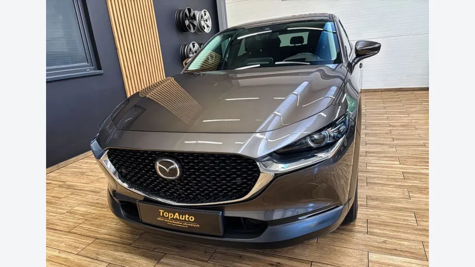 MAZDA CX-30 -