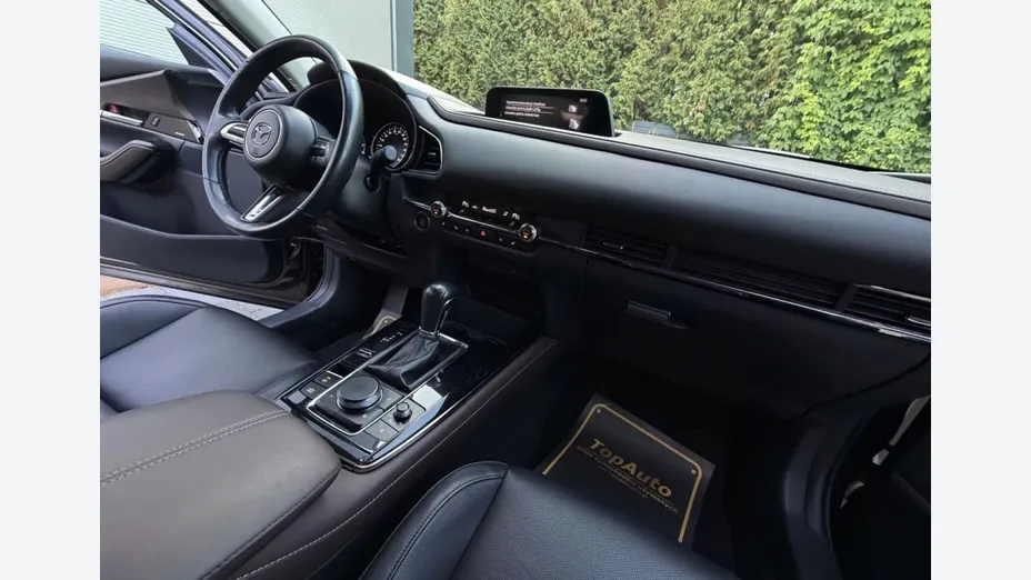 MAZDA CX-30 -
