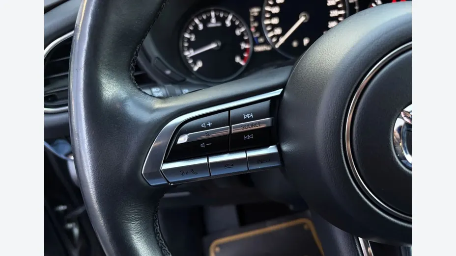 MAZDA CX-30 -