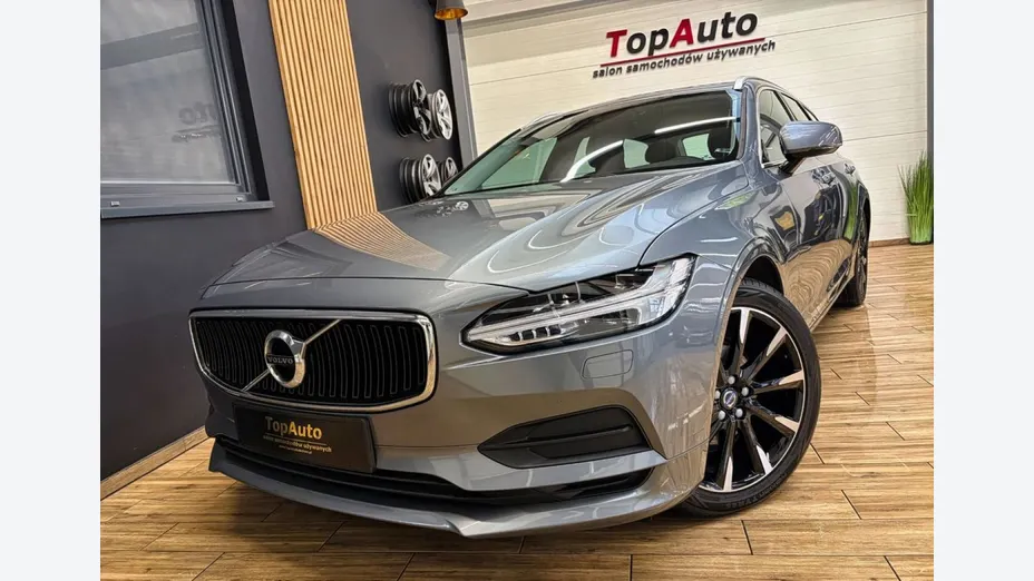 VOLVO V90 -