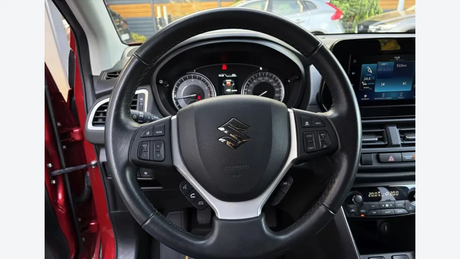 SUZUKI SX4 -