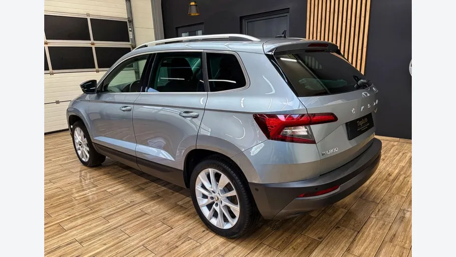 SKODA Karoq -