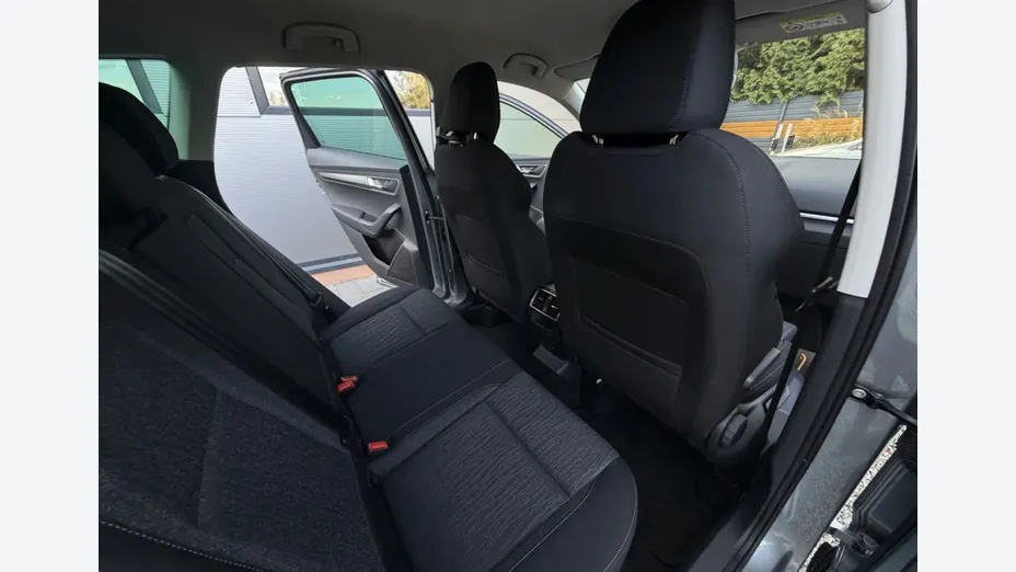 SKODA Karoq -