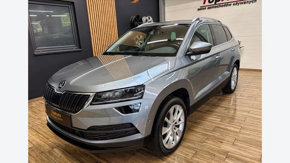 SKODA Karoq -