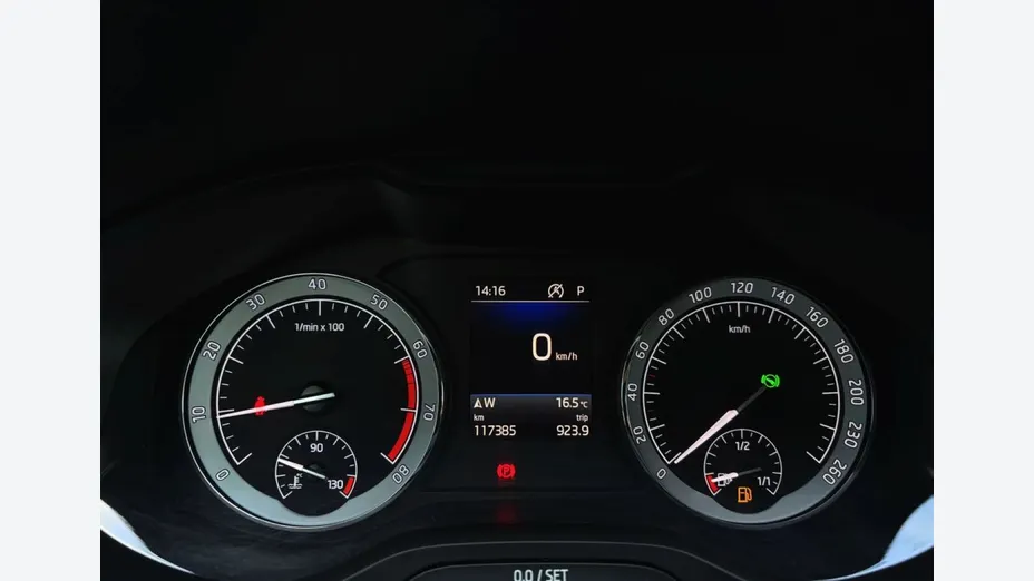 SKODA Karoq -