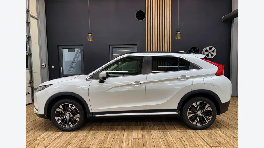 MITSUBISHI Eclipse Cross -