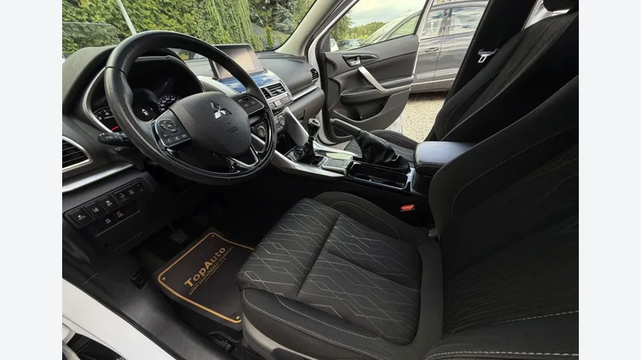MITSUBISHI Eclipse Cross -