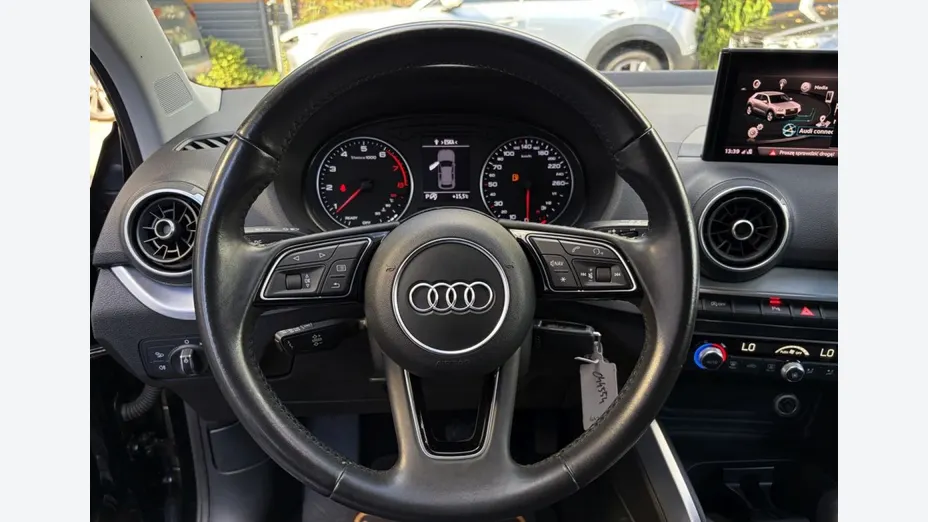 AUDI Q2 -