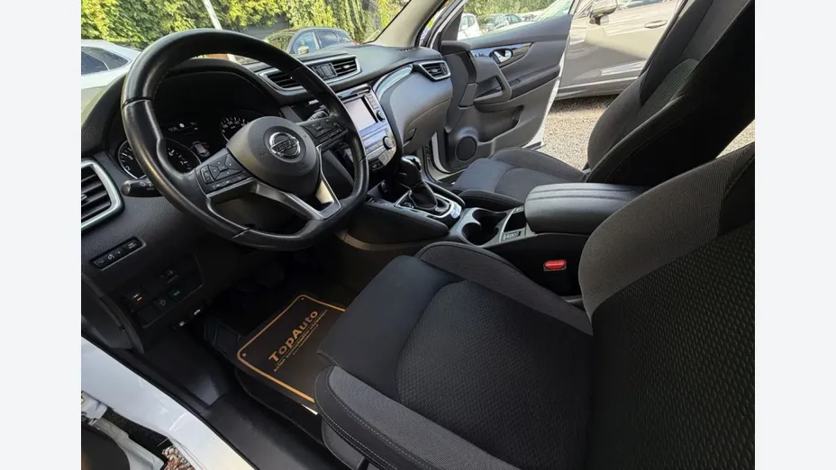NISSAN Qashqai -