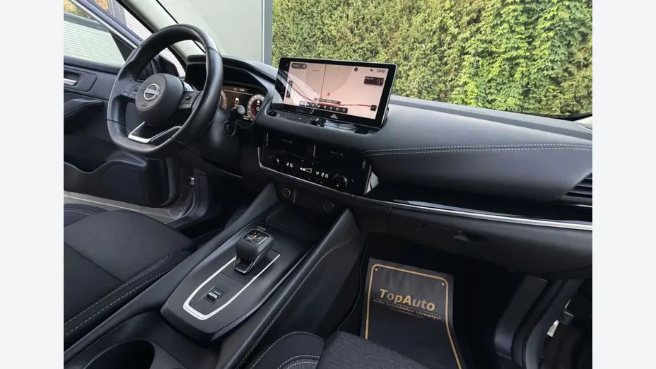 NISSAN Qashqai -