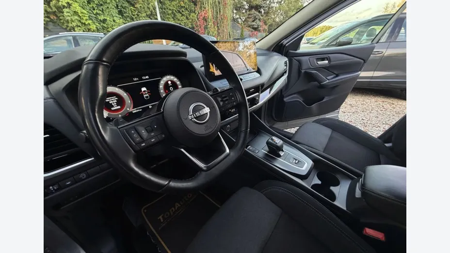 NISSAN Qashqai -