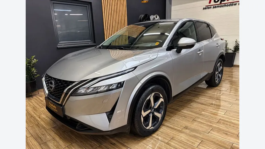 NISSAN Qashqai -