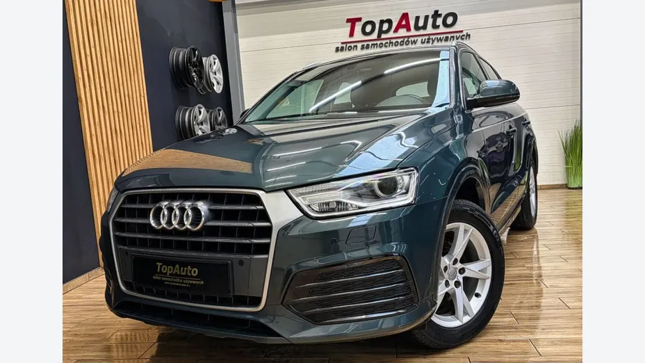 AUDI Q3 -