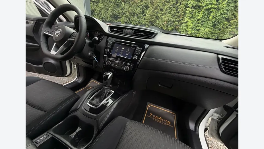 NISSAN X-Trail -