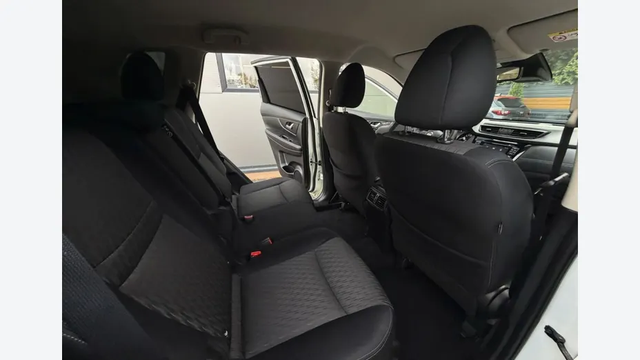 NISSAN X-Trail -