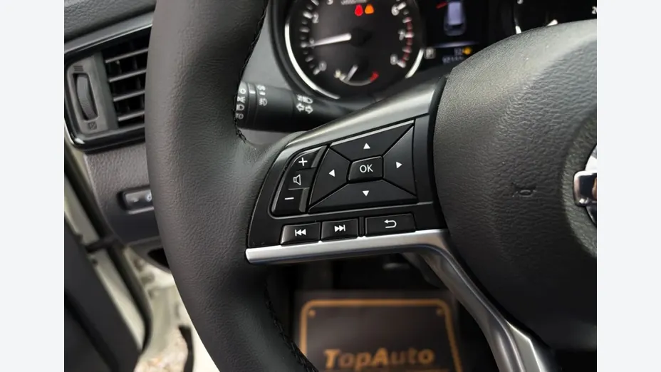 NISSAN X-Trail -