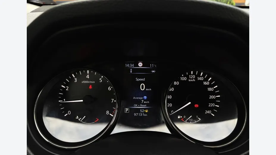 NISSAN X-Trail -