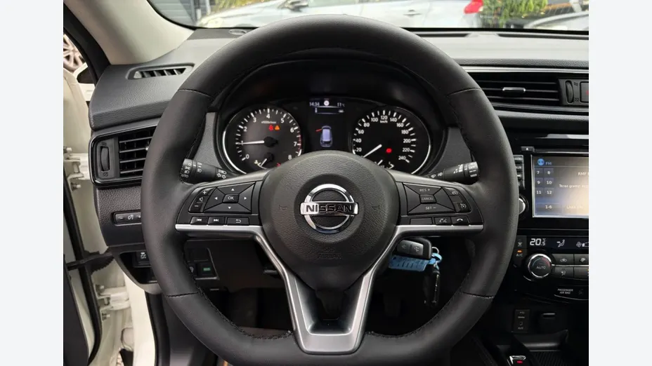 NISSAN X-Trail -