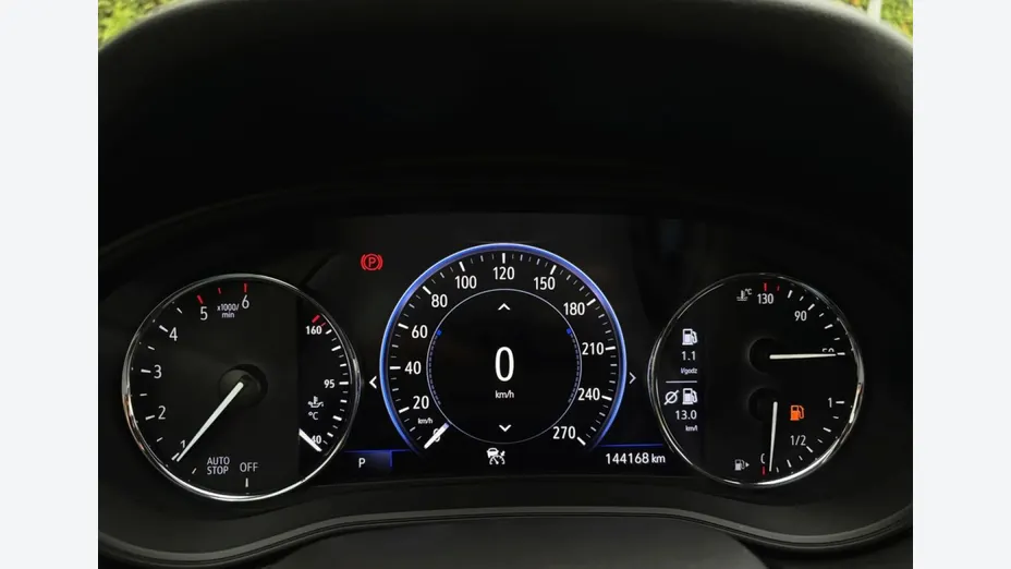 OPEL Insignia -
