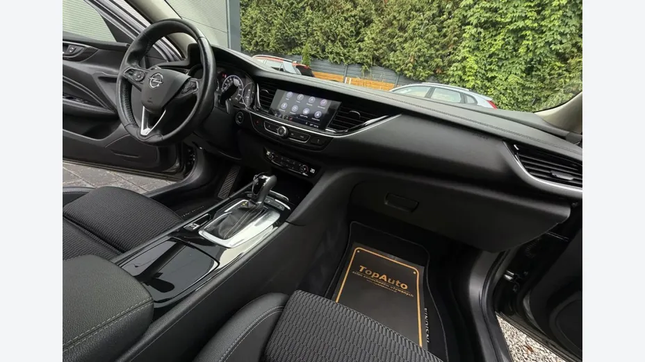 OPEL Insignia -