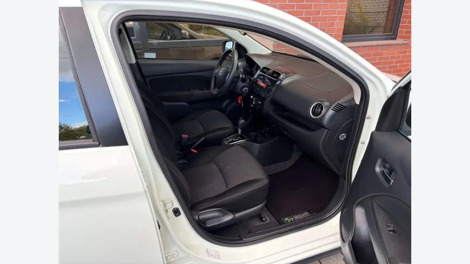 MITSUBISHI Space Star -
