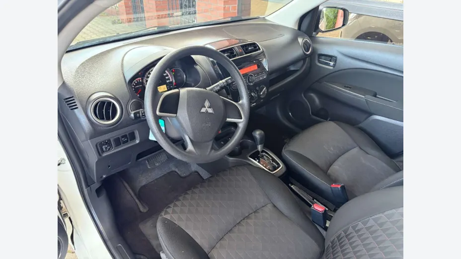 MITSUBISHI Space Star -
