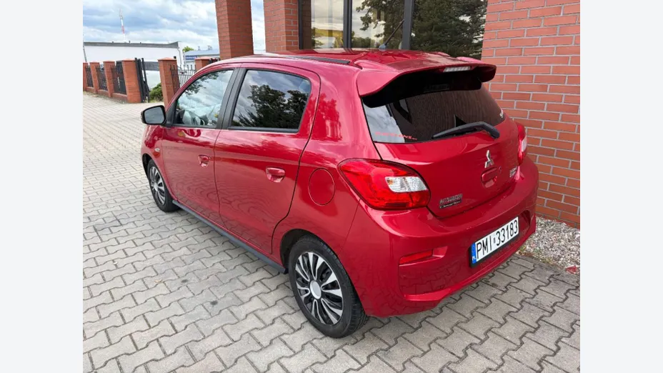 MITSUBISHI Space Star -