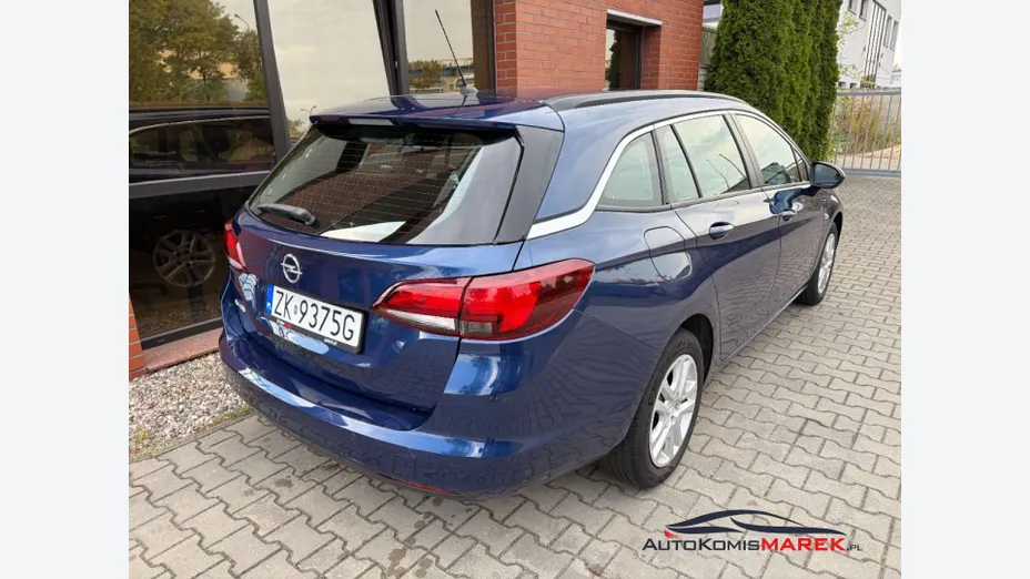 OPEL Astra -