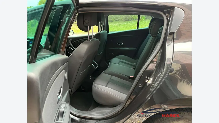 RENAULT Megane -