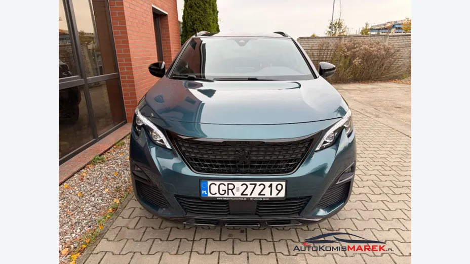PEUGEOT 5008 -