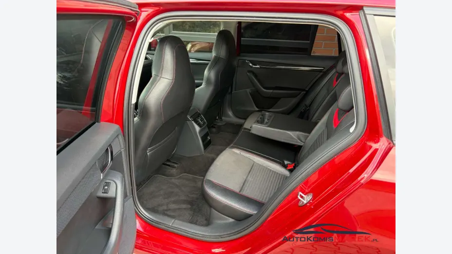 SKODA Octavia -