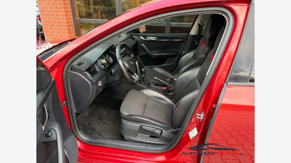 SKODA Octavia -