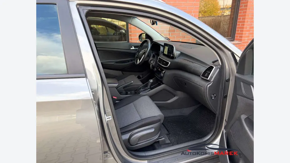 HYUNDAI Tucson -