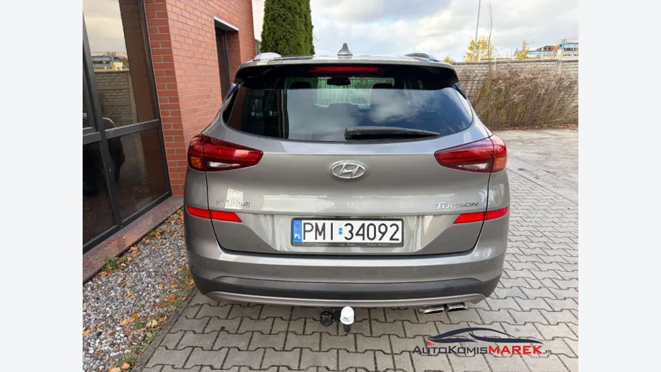 HYUNDAI Tucson -