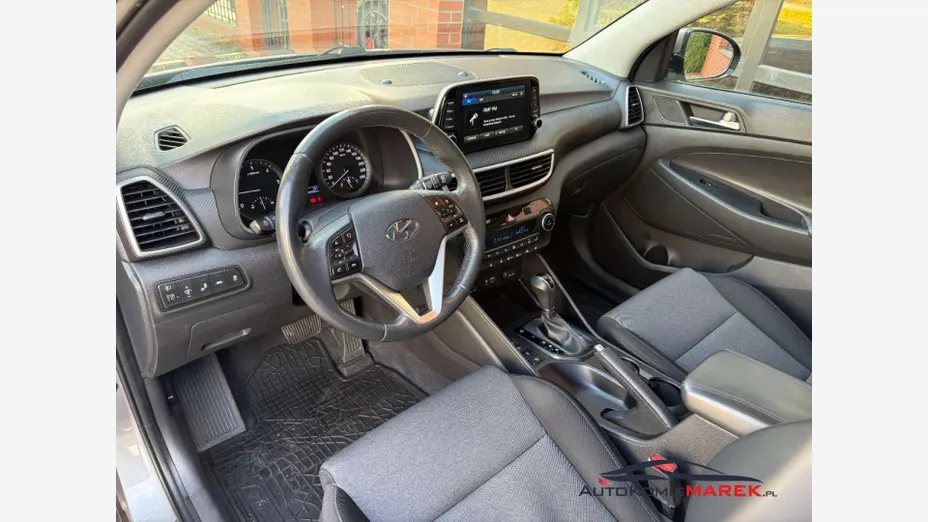 HYUNDAI Tucson -