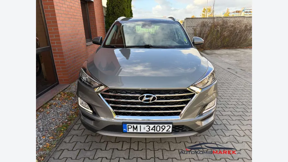 HYUNDAI Tucson -