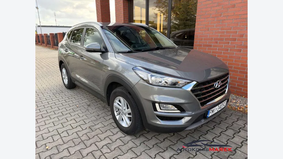 HYUNDAI Tucson -