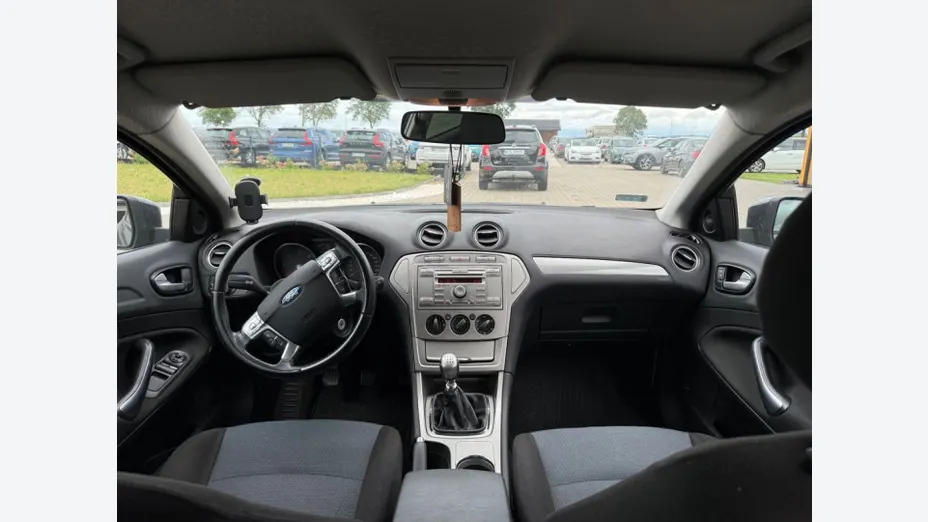 FORD Mondeo -