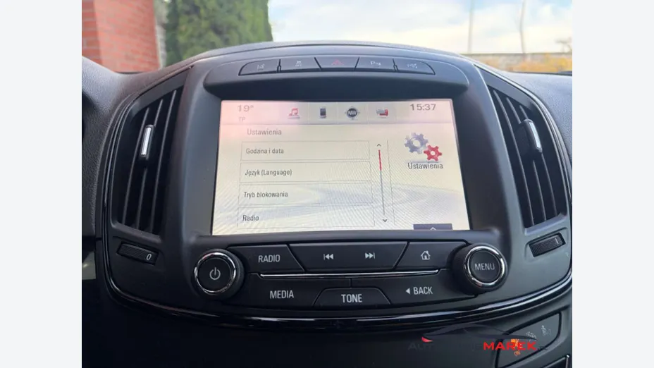 OPEL Insignia -