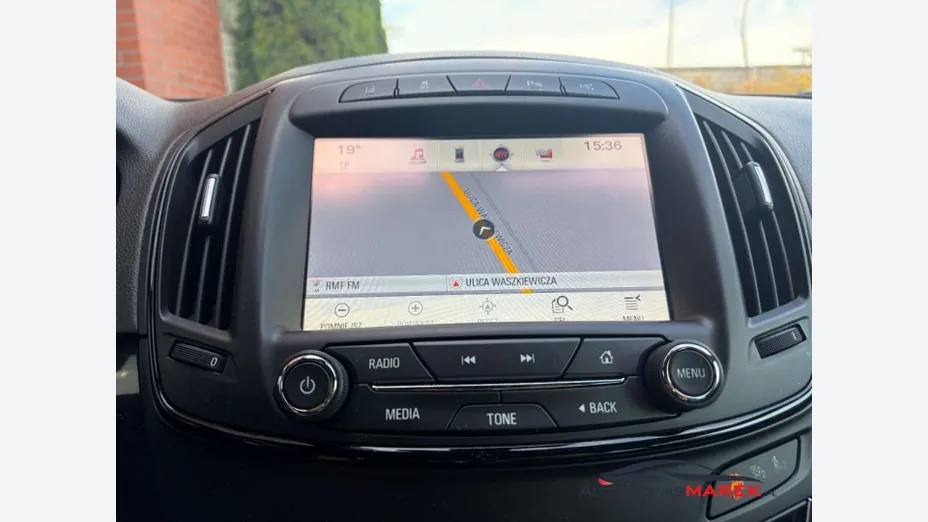 OPEL Insignia -