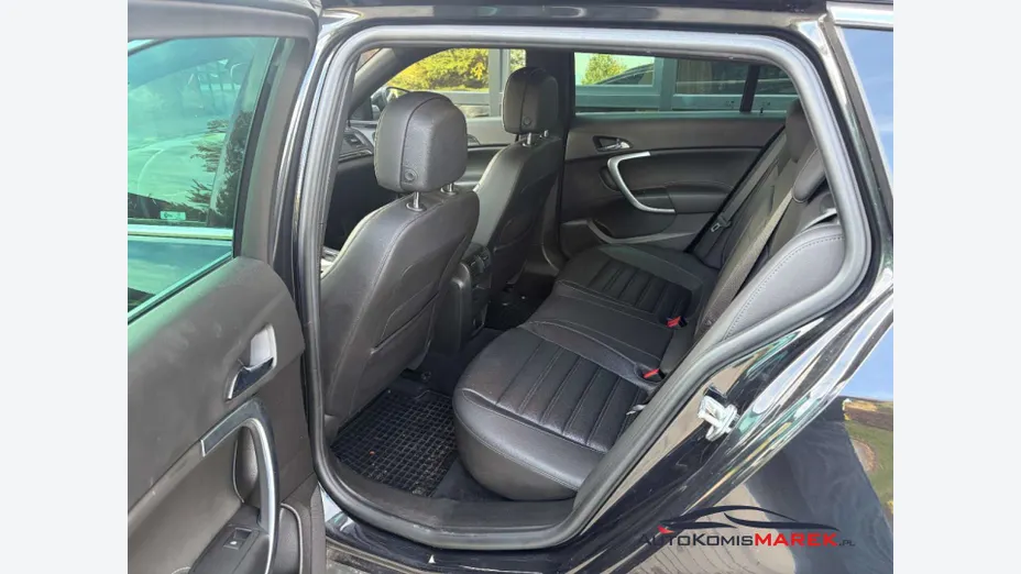 OPEL Insignia -