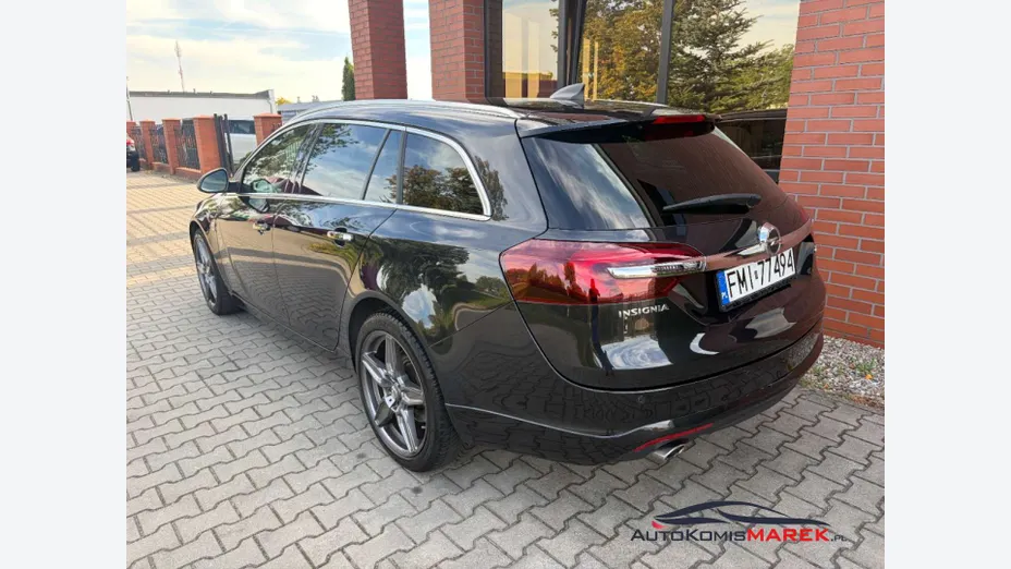 OPEL Insignia -