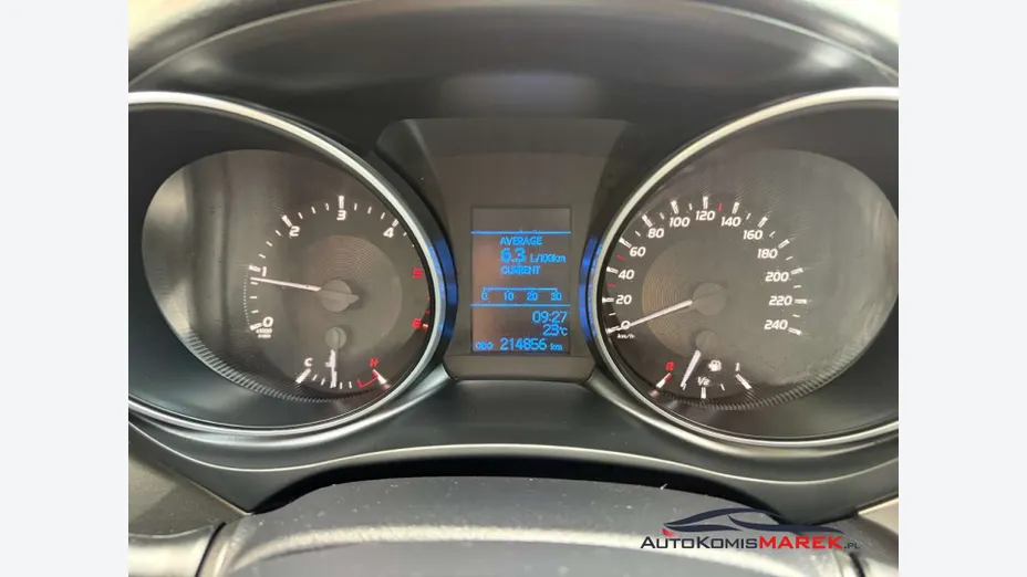 TOYOTA Avensis -