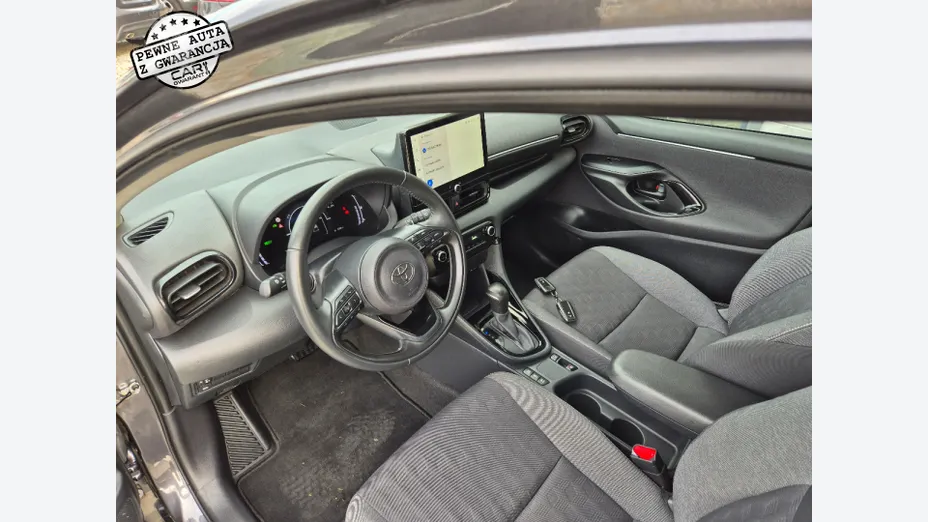 TOYOTA Yaris -