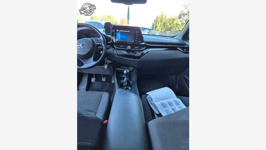TOYOTA C-HR -