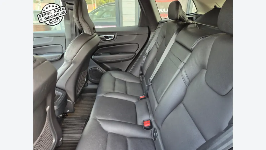 VOLVO XC60 -