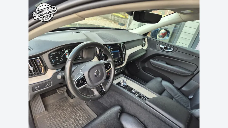 VOLVO XC60 -