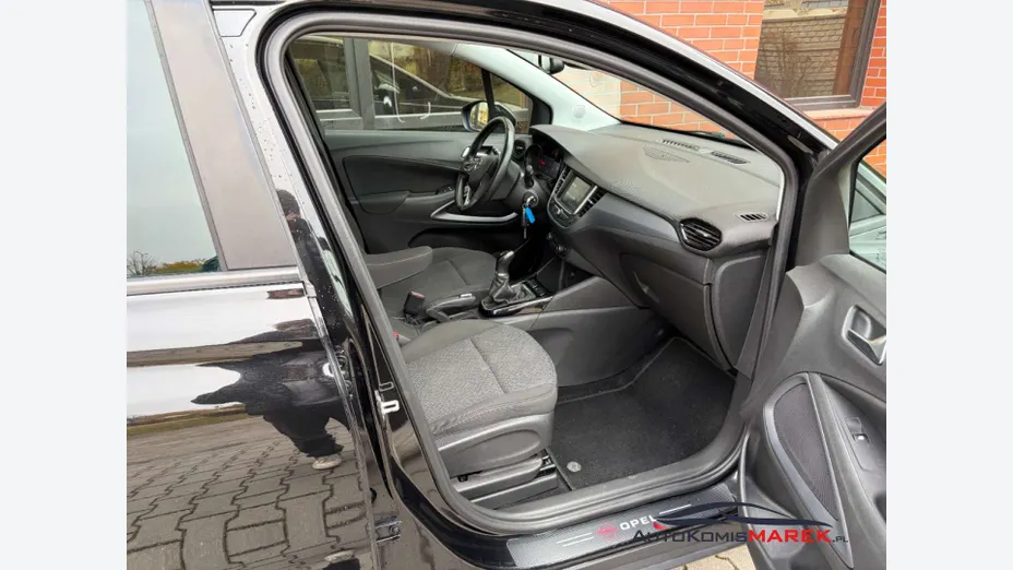 OPEL Crossland X -