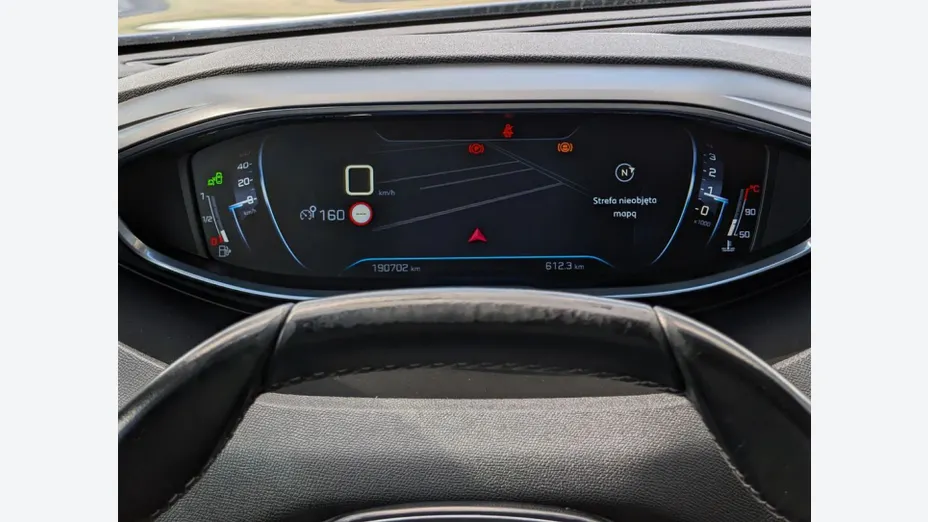 PEUGEOT 5008 -